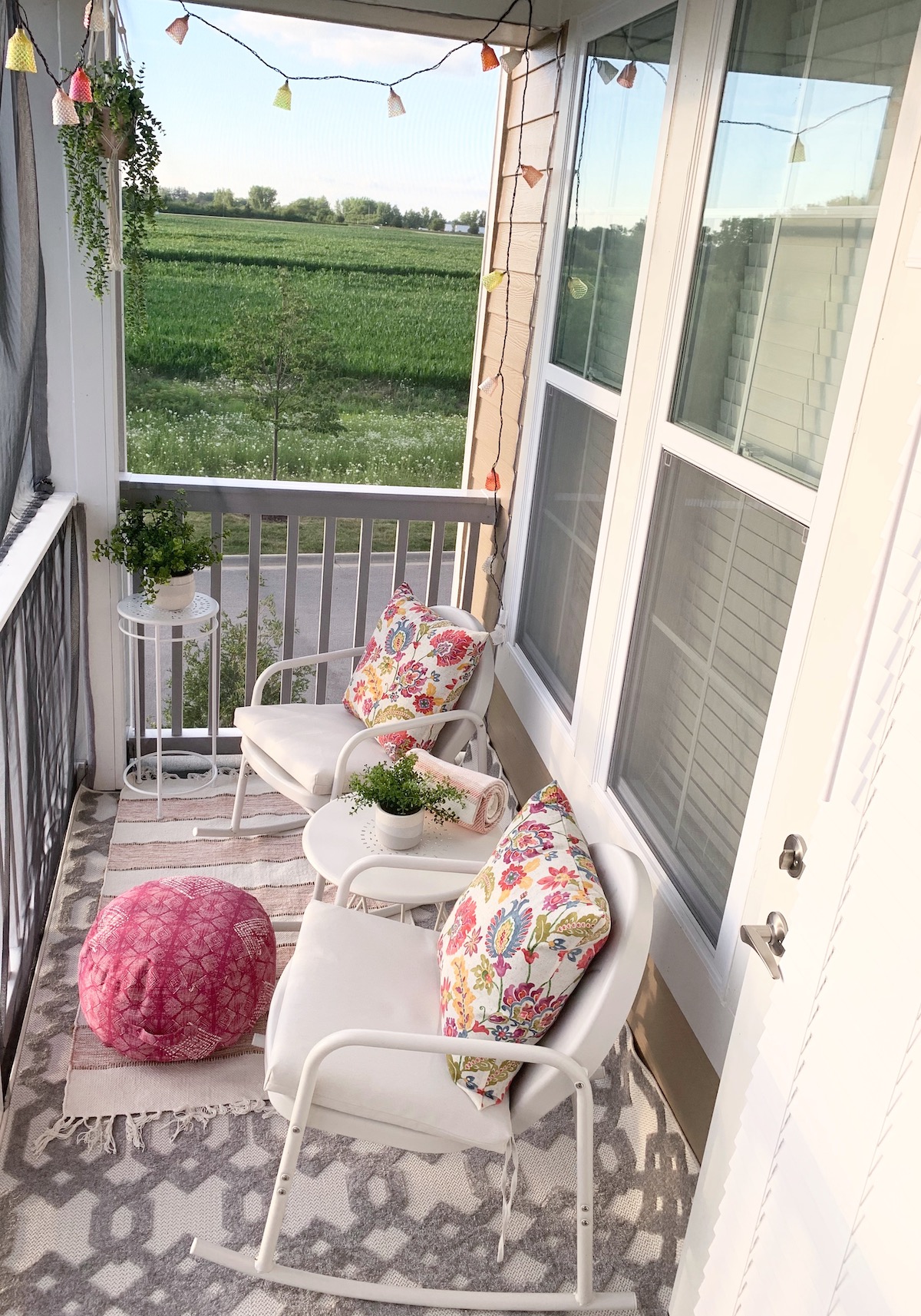 Small Balcony Patio Decor